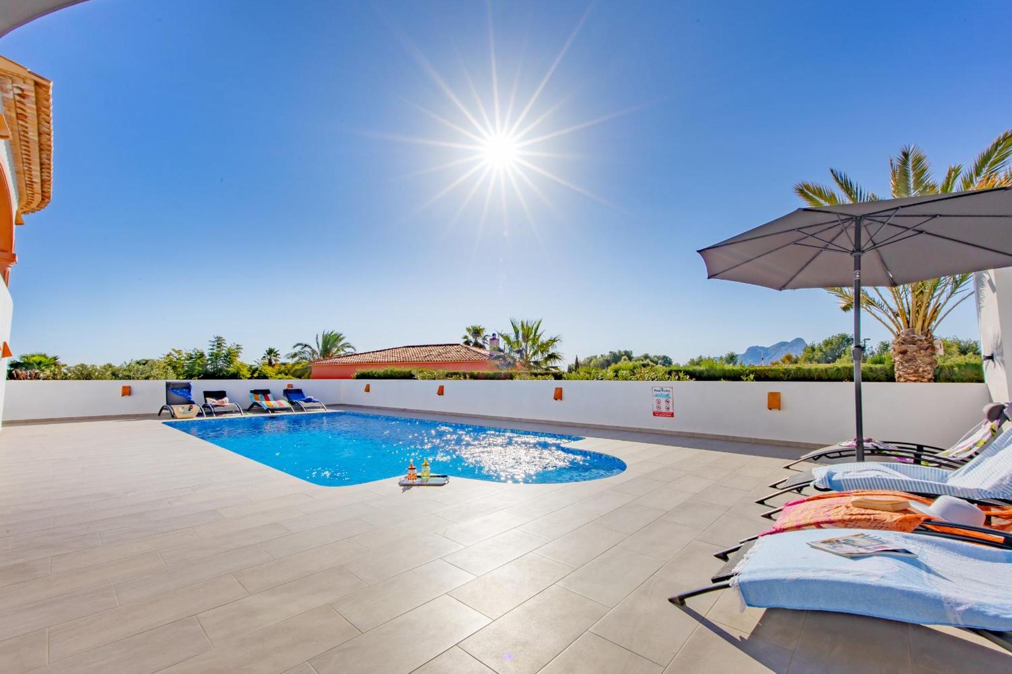 Villa Altamira - Plusholidays Калпе Екстериор снимка