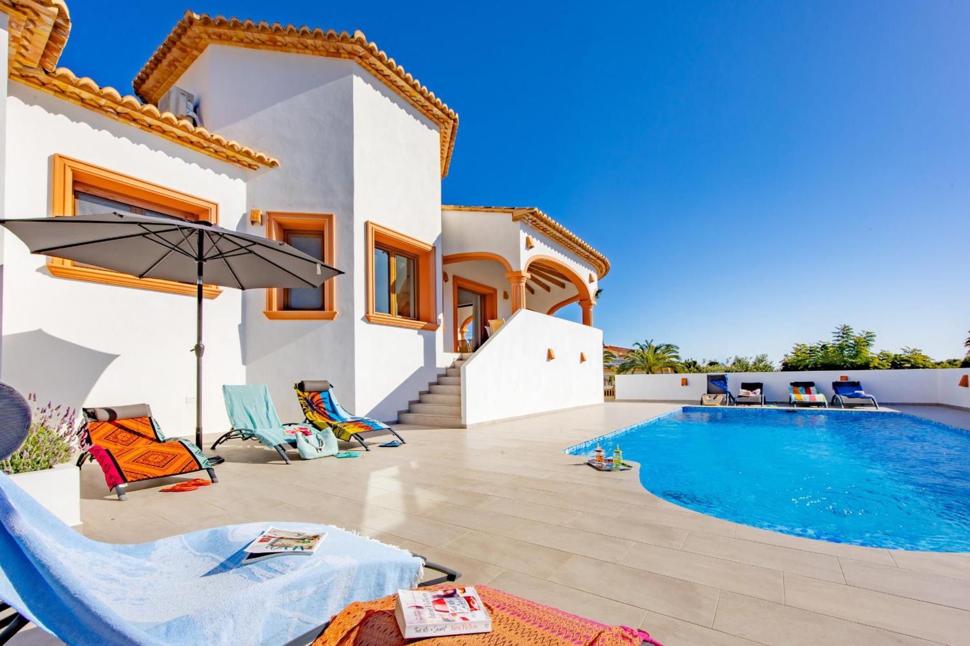 Villa Altamira - Plusholidays Калпе Екстериор снимка